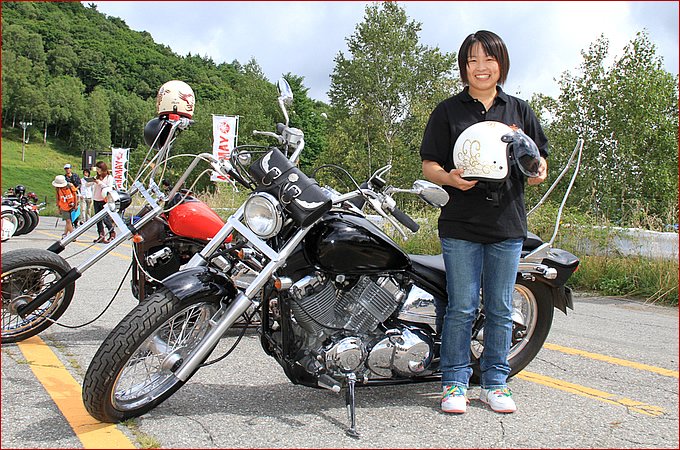 めぐ With ヤマハ ドラッグスター400 アメリカンガールズ 最新のアメリカン クルーザーのバイク総合情報メディア バイクブロス マガジンズ めぐ With ヤマハ ドラッグスター400 アメリカンガールズ 最新のアメリカン クルーザーのバイク総合情報メディア バイクブロス マガジンズ