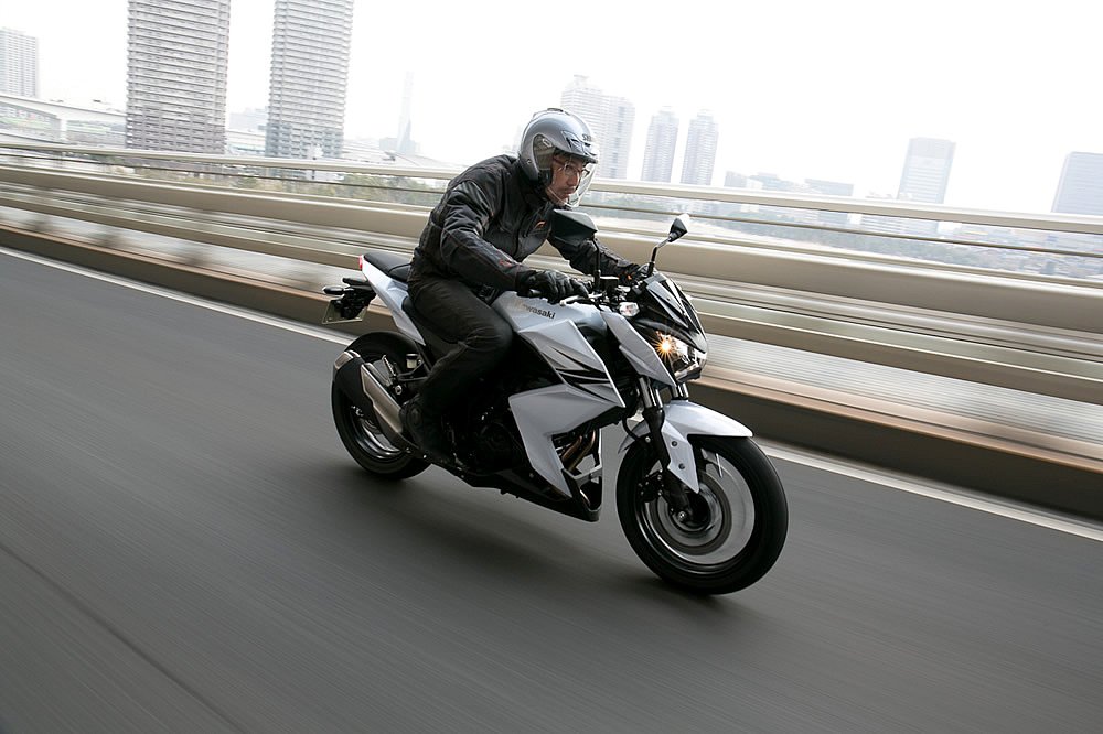 カワサキ（KAWASAKI） Z250の試乗インプレ記事ならバイクブロス