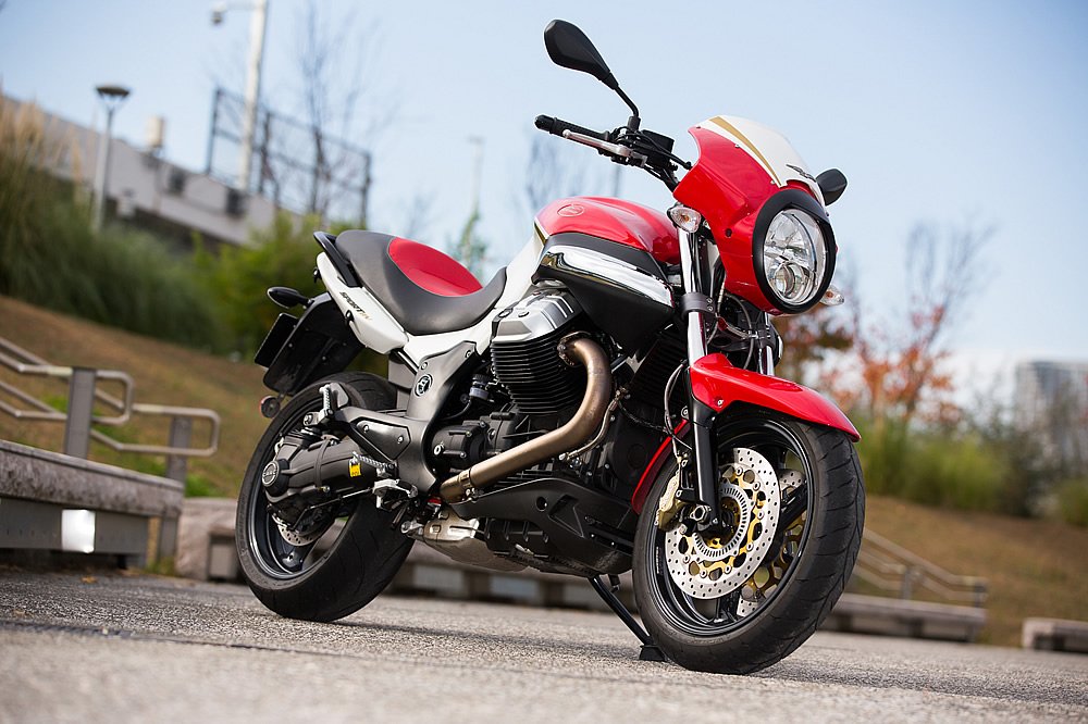 モトグッツィ スポルト1200 4V バイク購入ガイド バイクブロス