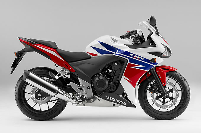 ホンダ CBR400R – ファン待望のフルカウルスタイルに！ 試乗インプレ 
