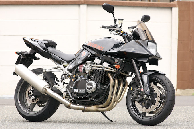 TNK エンジニアリング. GSX1100S KATANAタンクガード TNKエンジニアリング製 BLADE 2本出マフラー（スズキ GSX1100S