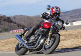 ホンダ CB1100 RS/EX – ネイキッドの標準形を今日に問うRSの資質