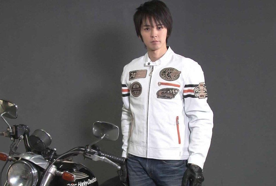 革を知り尽くしたデグナーが放つ レザー&メッシュジャケット バイク