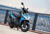 キムコ レーシングS150 – スマホ連携機能とスポーツモデルの走りを高度にバランスさせた先進のミドルスクーター