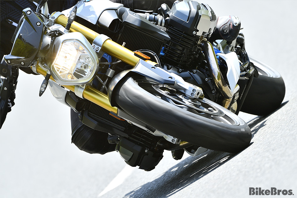 アドベンチャーモデルの性能はタイヤが左右する、TRAILMAX MIXTOUR（動画あり） 特集記事＆最新情報 バイクブロス・マガジンズ