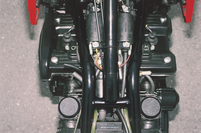カワサキ・ニンジャGPZ900Rヒストリー／世界最速を目指して生まれたカワサキ水冷並列4気筒の原点 その1