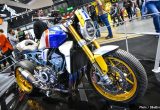 【EICMA2018】フロント片持ち車も登場！ホンダブースの過激なCB1000Rカスタム