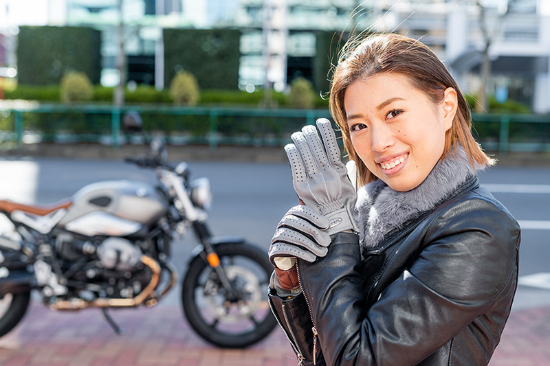 ネオレトロに最適なカラーリングが魅力!! レイト商会×JRPのコラボグローブに注目！