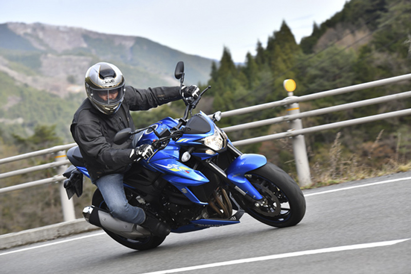 スズキ Gsx S750abs 日常域でエキサイティングに駆ける喜びが実感できるストリートスポーツモデル 試乗インプレ レビュー バイクブロス スズキ Gsx S750abs 日常域でエキサイティングに駆ける喜びが実感できるストリートスポーツモデル 試乗インプレ レビュー バイクブロス