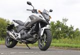 【ホンダ NC750X 試乗記事】充実の装備がうれしい！熟成を重ねた“お手軽ナナハン・アドベンチャー”