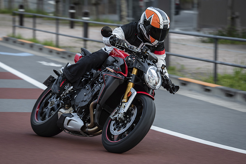 新品　超激レア　限定品　ペラーダスター×アスレタ　Ｍ001（BLUE）モレリア 新品 超激レア 限定品 ペラーダスター×アスレタ M001（BLUE