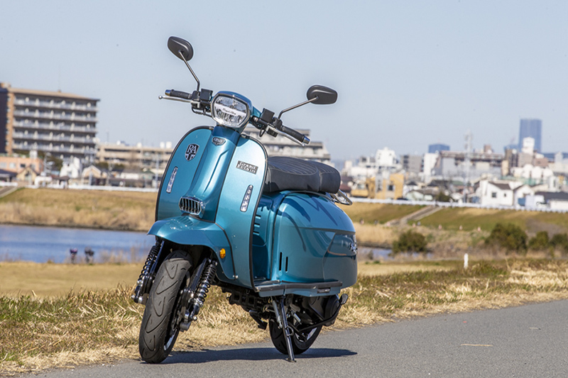 【Royal Alloy GP125 試乗記】半世紀をタイムスリップ、甦る真のクラシック・スクーター！ 試乗インプレ・レビューバイクブロス
