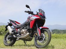 【ホンダ CRF1100Lアフリカツイン〈s〉 試乗記】ロングツーリングからダート遊びまでバランスよく楽しめる“脚長”アドベンチャーマシン