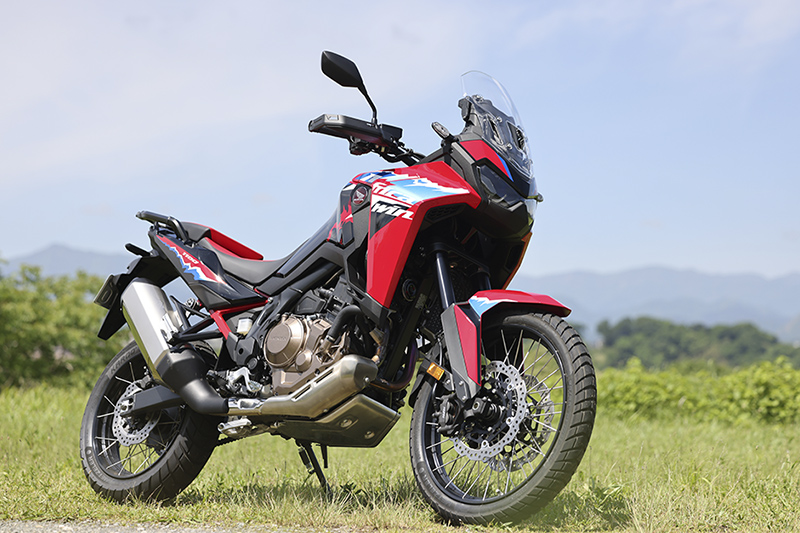 【ホンダ CRF1100Lアフリカツイン〈s〉 試乗記】ロングツーリングからダート遊びまでバランスよく楽しめる“脚長”アドベンチャーマシン