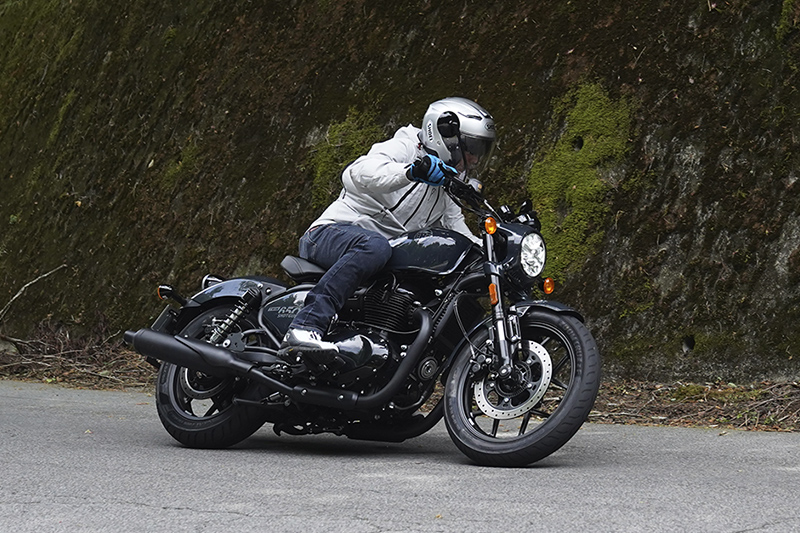 激安通販 ロイヤルエンフィールド ショットガン650試乗記】古風で新しい その他