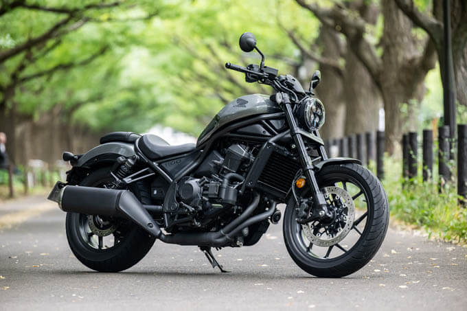 【ホンダ レブル1100DCT vs ハーレー ストリートボブ114 試乗記】独断と偏見で2車を比較！　バイクブロス的ガチンコライバル対決！ 01画像