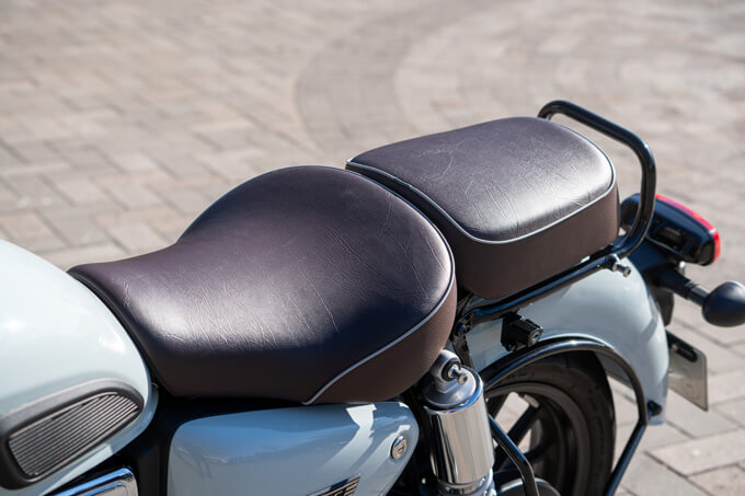 【ホンダ GB350C vs ロイヤルエンフィールド CLASSIC350 試乗記】独断と偏見で2車を比較！バイクブロス的ガチンコライバル対決！ 20画像