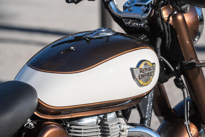 【ホンダ GB350C vs ロイヤルエンフィールド CLASSIC350 試乗記】独断と偏見で2車を比較！バイクブロス的ガチンコライバル対決！ 24画像