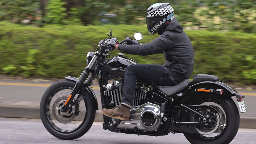 【WESCO CHUKKA×H-D STREET BOB】ウエスコのレースアップブーツ「チャッカブーツ」＆ハーレーファクトリーカスタム「ストリートボブ」 04画像