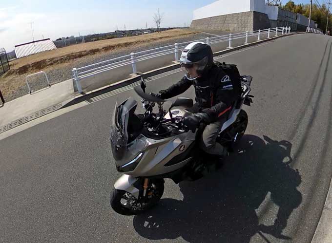【ホンダ　NT1100 試乗記】溢れ出る”NANIMONO”感、その実”怪物” 11画像