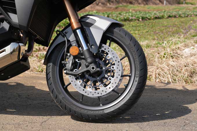 【ホンダ　NT1100 試乗記】溢れ出る”NANIMONO”感、その実”怪物” 13画像