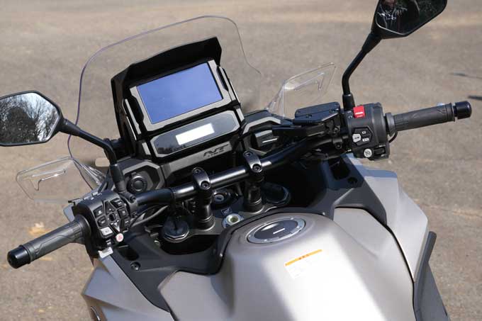 【ホンダ　NT1100 試乗記】溢れ出る”NANIMONO”感、その実”怪物” 22画像