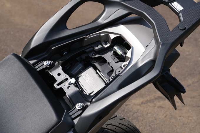 【ホンダ　NT1100 試乗記】溢れ出る”NANIMONO”感、その実”怪物” 23画像