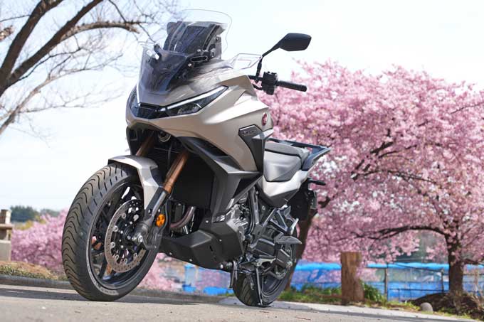 【ホンダ　NT1100 試乗記】溢れ出る”NANIMONO”感、その実”怪物” main画像