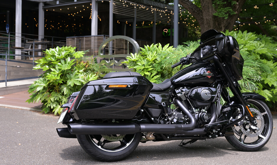 【WESCO MORRISON×H-D STREET GLIDE】ウエスコのプルオンブーツ「モリソン」＆ハーレーファクトリーカスタム「ストリートグライド」 01画像