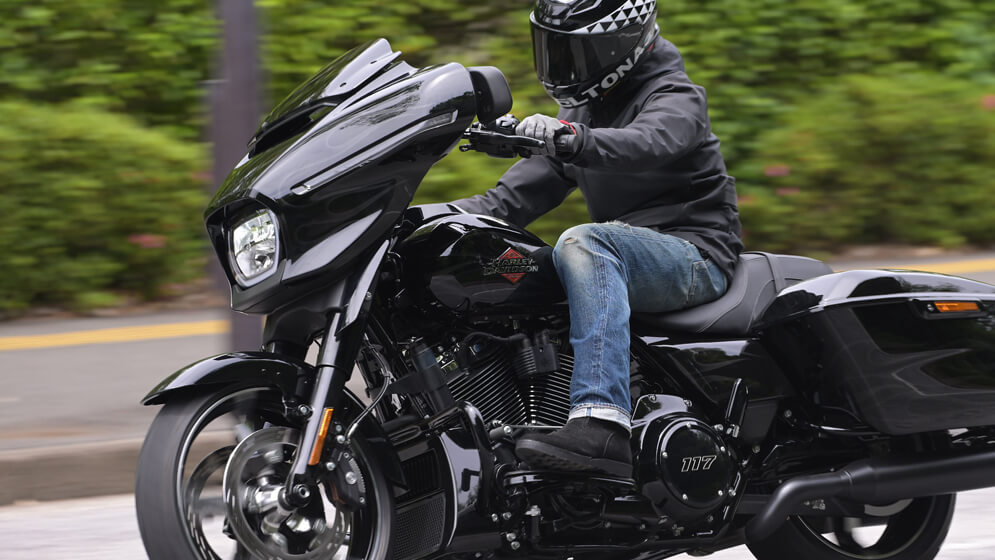 【WESCO MORRISON×H-D STREET GLIDE】ウエスコのプルオンブーツ「モリソン」＆ハーレーファクトリーカスタム「ストリートグライド」 02画像