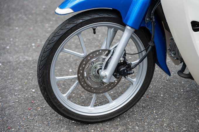 【ホンダ SuperCUB110 vs ホンダ Dio110 試乗記】独断と偏見で2車を比較！バイクブロス的ガチンコライバル対決！ 17画像