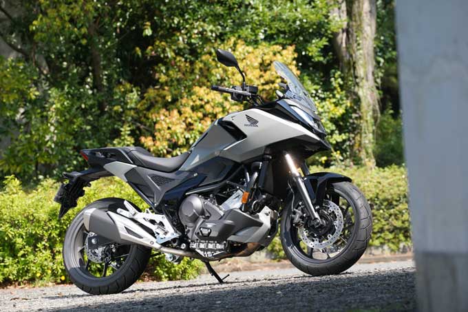 【ホンダ NC750X Dual Clutch Transmission 試乗記】遊び心とスキの無さ。その実、バケモノ的。02画像