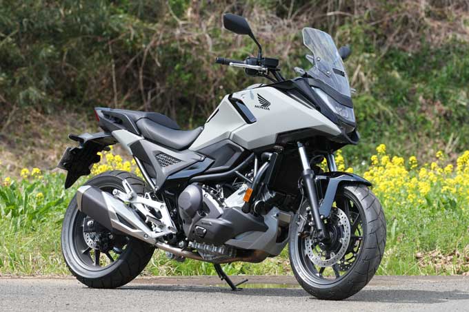 【ホンダ NC750X Dual Clutch Transmission 試乗記】遊び心とスキの無さ。その実、バケモノ的。03画像