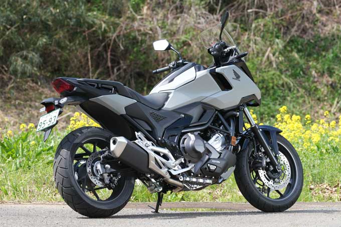 【ホンダ NC750X Dual Clutch Transmission 試乗記】遊び心とスキの無さ。その実、バケモノ的。04画像