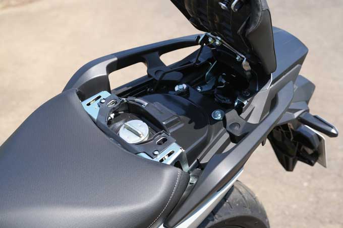 【ホンダ NC750X Dual Clutch Transmission 試乗記】遊び心とスキの無さ。その実、バケモノ的。18画像