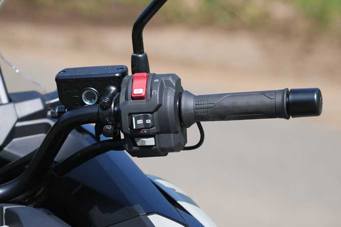 【ホンダ NC750X Dual Clutch Transmission 試乗記】遊び心とスキの無さ。その実、バケモノ的。22画像