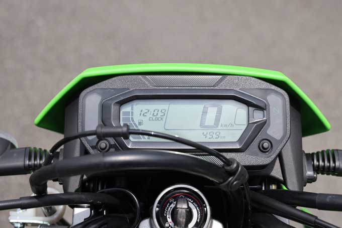 【カワサキ KLX230 試乗記】低めのシートでオンもオフも楽しめる！ ユースフルでフレンドリーなモデルの13画像