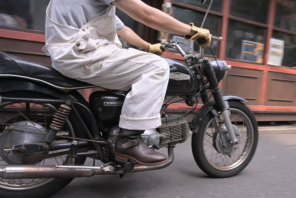 【WESCO 1939's×H-D AERMACCHI SPRINT H】ウエスコのプルオンブーツ「1939's」&ハーレー・アエルマッキ「スプリントH」 main画像