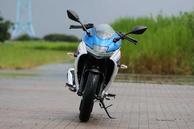 独断と偏見で2車を比較!! バイクブロス的ガチンコライバル対決！ スズキ・GSX250R VS スズキ・ジクサーSF250編 06画像