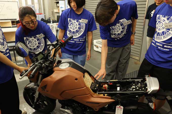 次代を担うバイクデザイナーを目指せ! 「第13回 二輪デザイン公開講座」の画像08