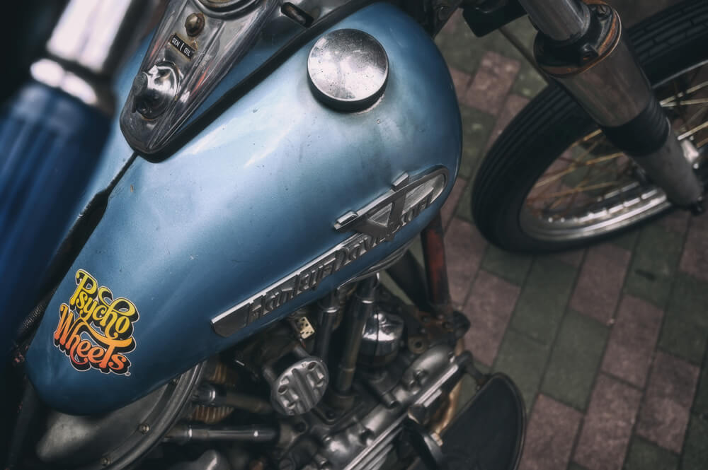 【WESCO JH CLASSICS×H-D 1955 FL】ウエスコのローカットモデル「JHクラシックス」＆ハーレー「パンヘッドチョッパー」 03画像