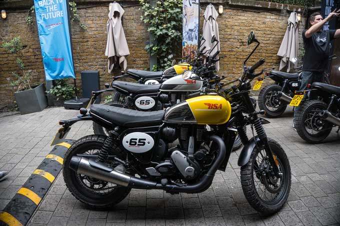 【BSA バンタム350／スクランブラー650 試乗記】２台の新型車を発表した老舗英国ブランドの勢い 07画像