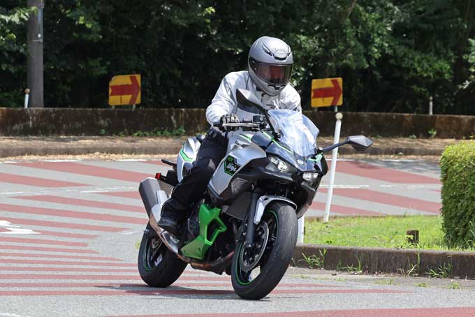 【カワサキ ニンジャ7ハイブリッド 試乗記】バイクの未来を示す!?　ストロングハイブリッドを搭載したスポーツモデル 05画像