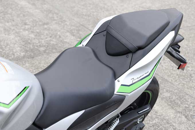 【カワサキ ニンジャ7ハイブリッド 試乗記】バイクの未来を示す!?　ストロングハイブリッドを搭載したスポーツモデル 17画像