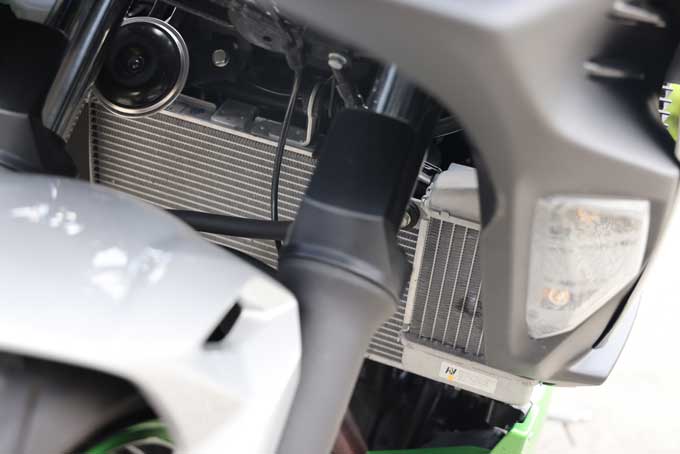 【カワサキ ニンジャ7ハイブリッド 試乗記】バイクの未来を示す!?　ストロングハイブリッドを搭載したスポーツモデル 20画像
