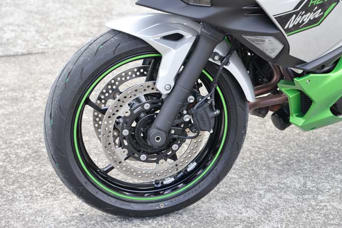 【カワサキ ニンジャ7ハイブリッド 試乗記】バイクの未来を示す!?　ストロングハイブリッドを搭載したスポーツモデル 23画像