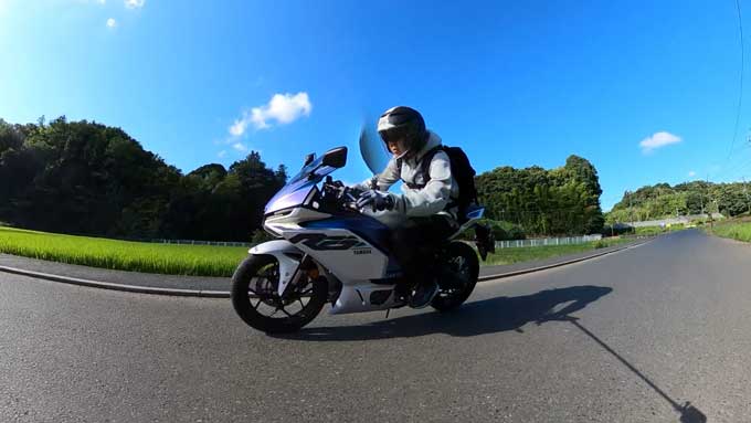 【ヤマハ YZF-R25 試乗記】フルカウルスポーツの教科書的存在02画像