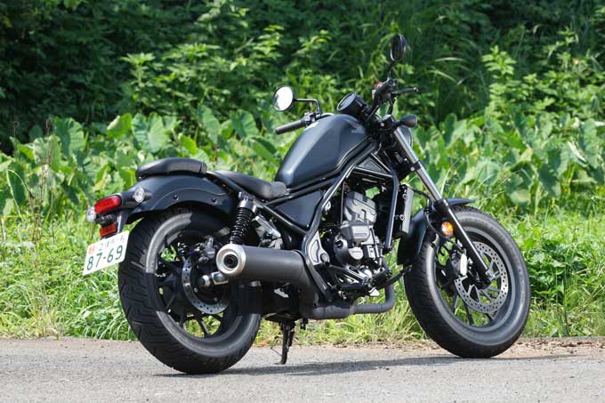 【ホンダ レブル250 E-Clutch 試乗記】”ノークラ化”を推し進める先導者出現04画像