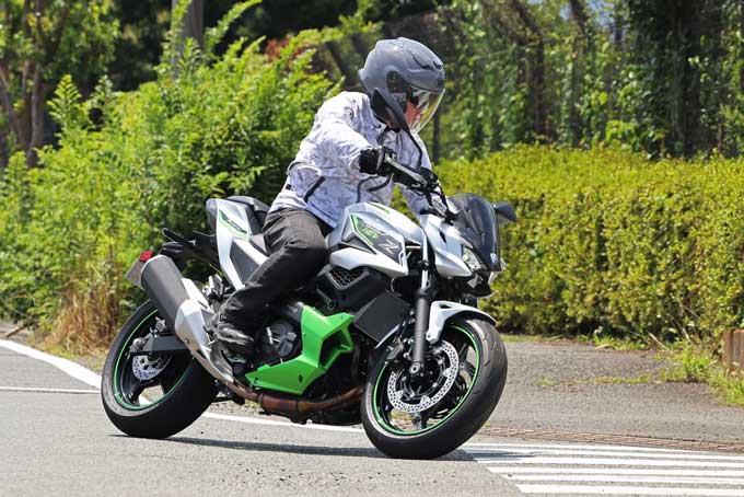 【カワサキ Z7ハイブリッド 試乗記】ストロングハイブリッドと電子制御ATを搭載し 次世代スポーツバイクのパイオニアとなる存在!! 05画像