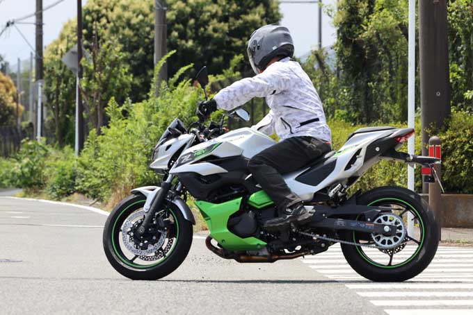 【カワサキ Z7ハイブリッド 試乗記】ストロングハイブリッドと電子制御ATを搭載し 次世代スポーツバイクのパイオニアとなる存在!! 09画像